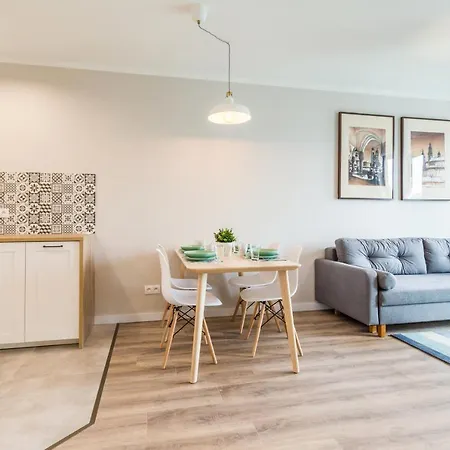 Отель Center Luxury Flair With Free Parking